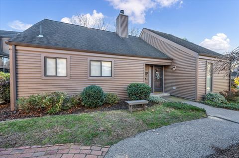 Photo of 81 Hollister Way N #81, Glastonbury, CT 06033 (MLS # 24142883)