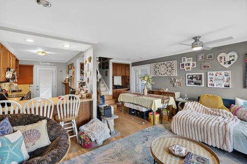 Tiny photo for 142 West Walk #142, West Haven, CT 06516 (MLS # 24144019)