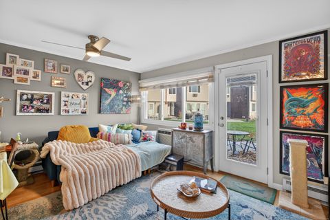 Tiny photo for 142 West Walk #142, West Haven, CT 06516 (MLS # 24144019)