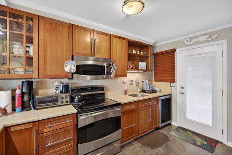 Tiny photo for 142 West Walk #142, West Haven, CT 06516 (MLS # 24144019)