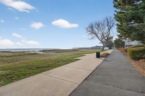 Tiny photo for 142 West Walk #142, West Haven, CT 06516 (MLS # 24144019)