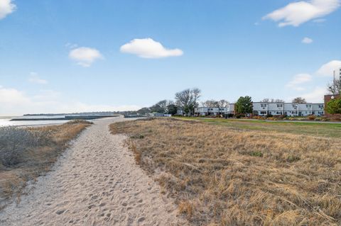 Tiny photo for 142 West Walk #142, West Haven, CT 06516 (MLS # 24144019)