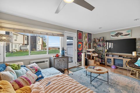 Tiny photo for 142 West Walk #142, West Haven, CT 06516 (MLS # 24144019)