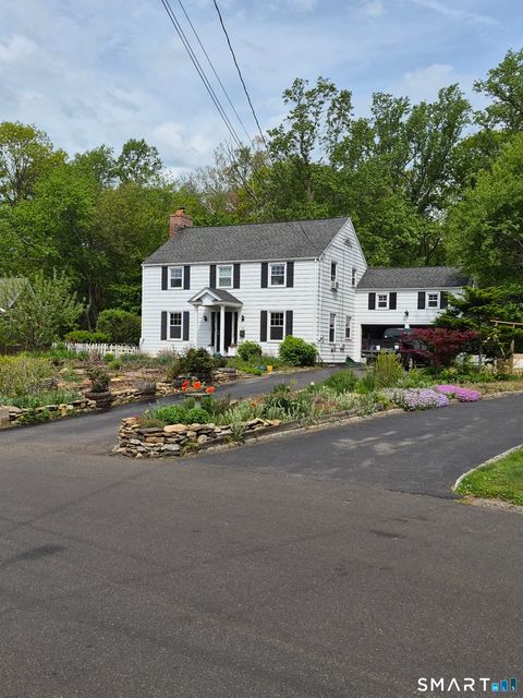 Photo of 162 Killian Avenue, Trumbull, CT 06611 (MLS # 24176985)