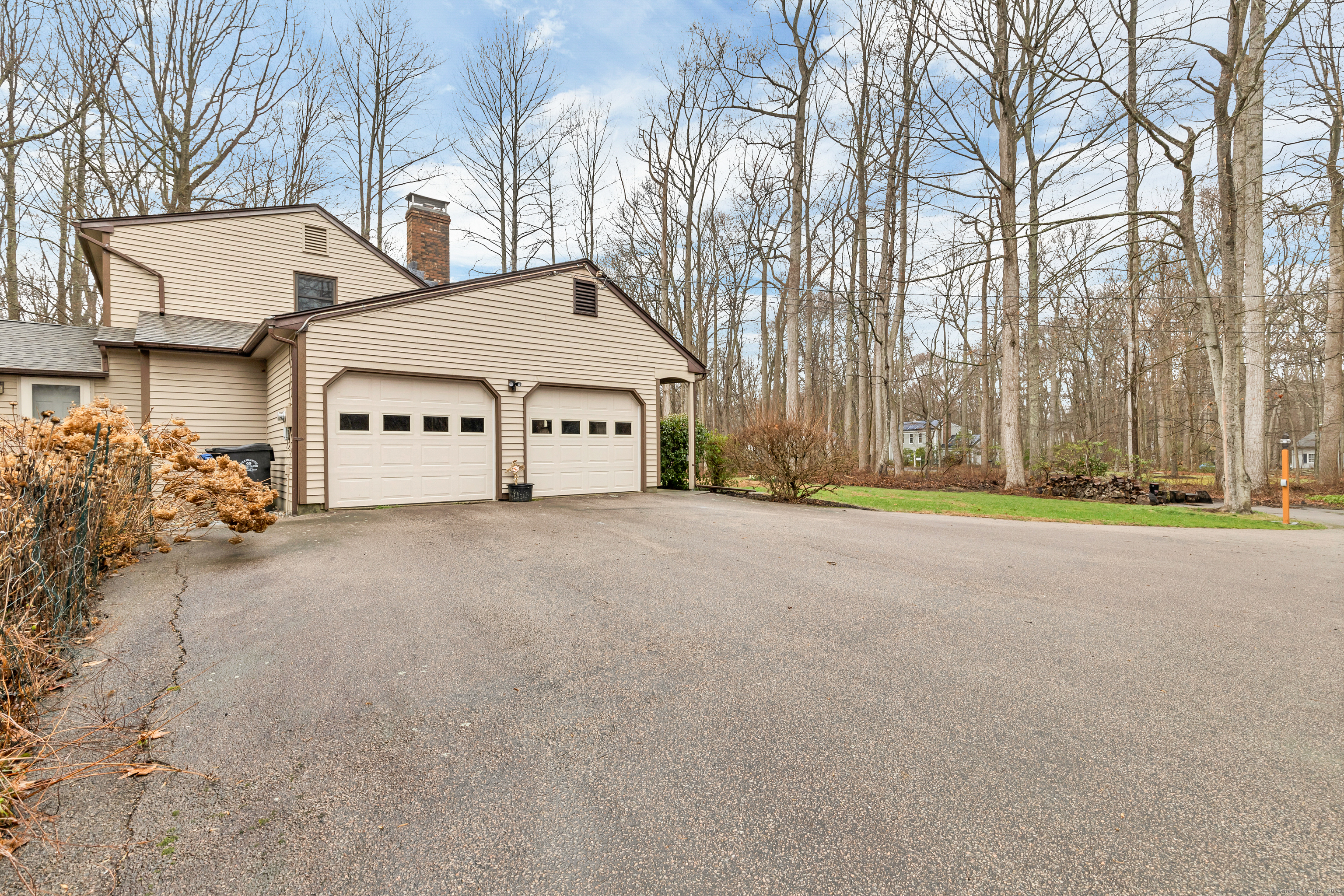 11 Whippoorwill Drive, Ledyard, Connecticut image 3