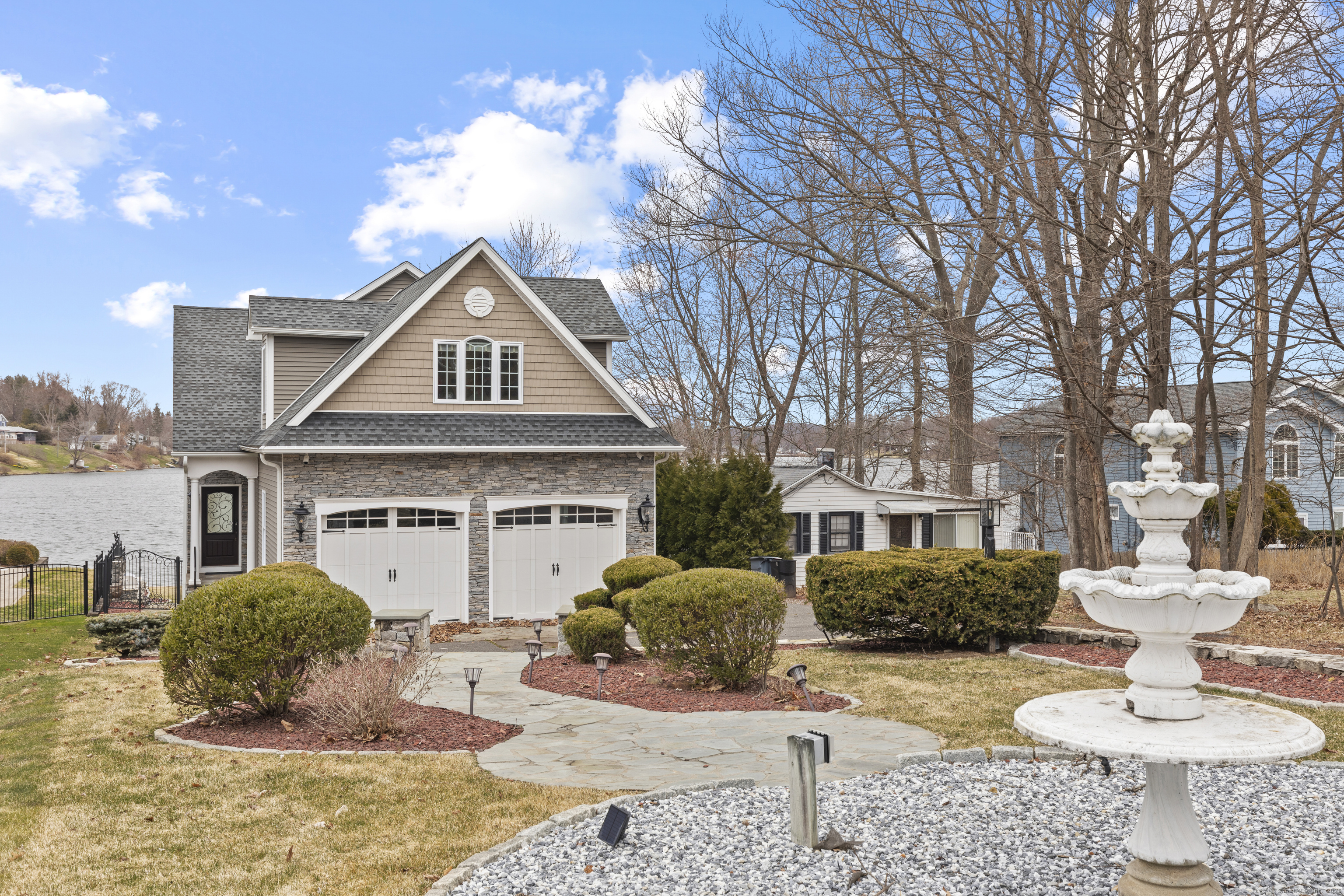 1727 Meriden Road
