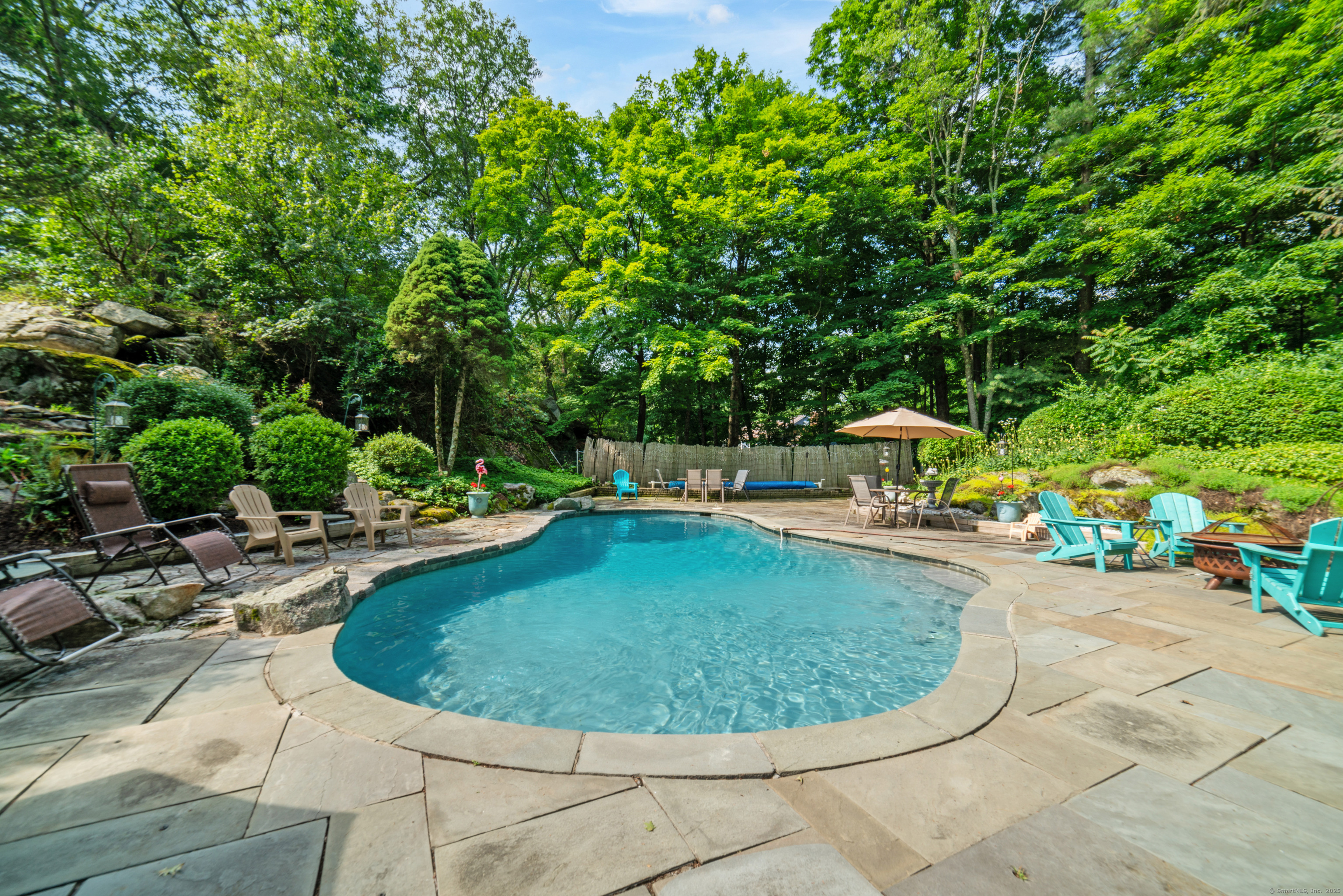 277 Dundee Road