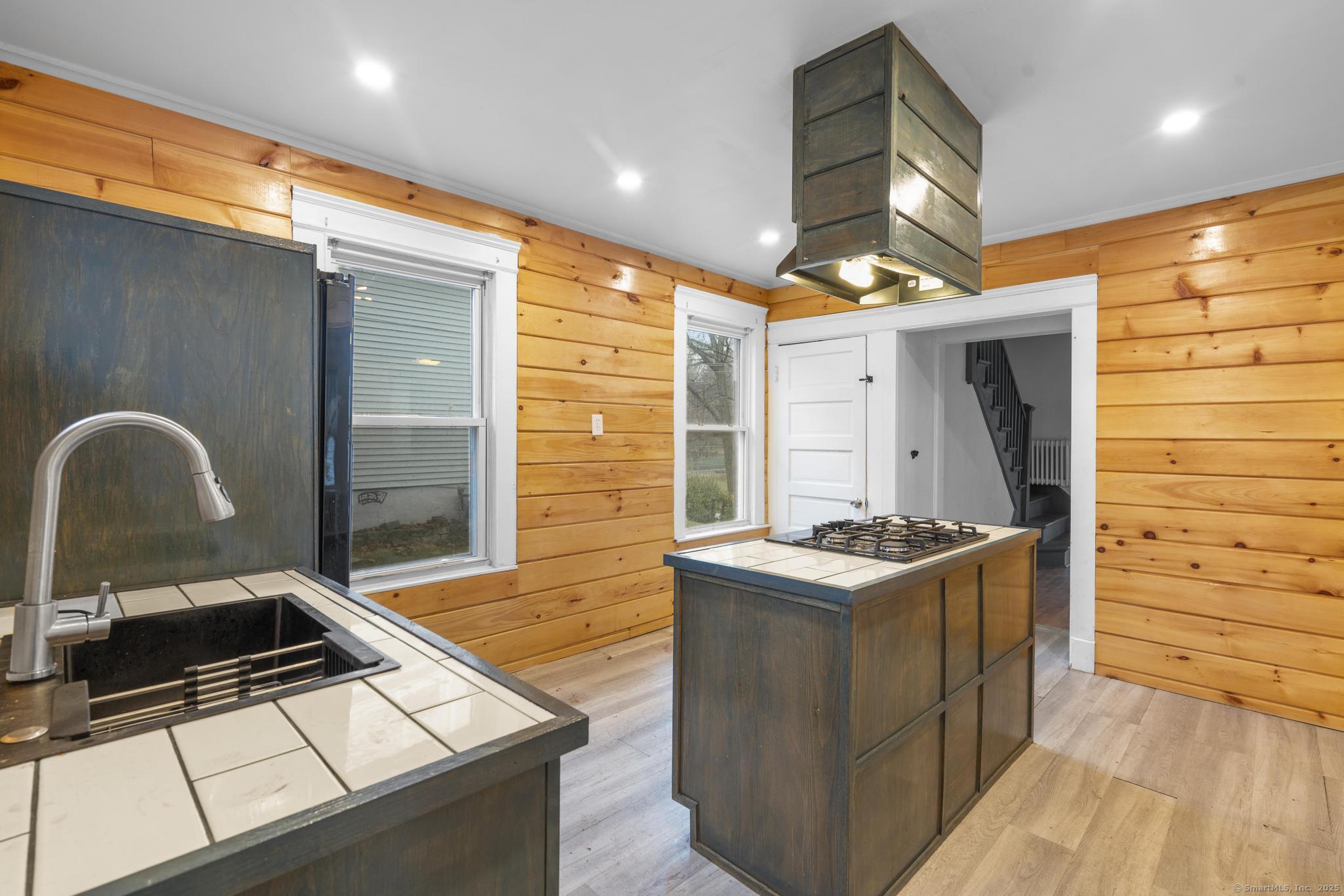 593 Cooke Street, Waterbury, Connecticut image 19