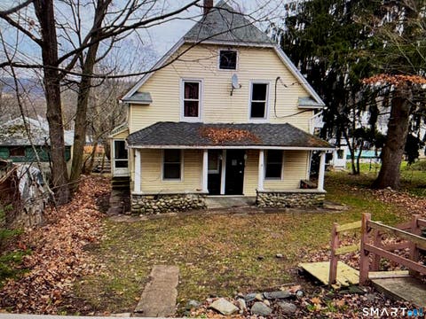 Multifamily For Sale - 17 Hawthorne Terrace<br/> Torrington, CT 06790