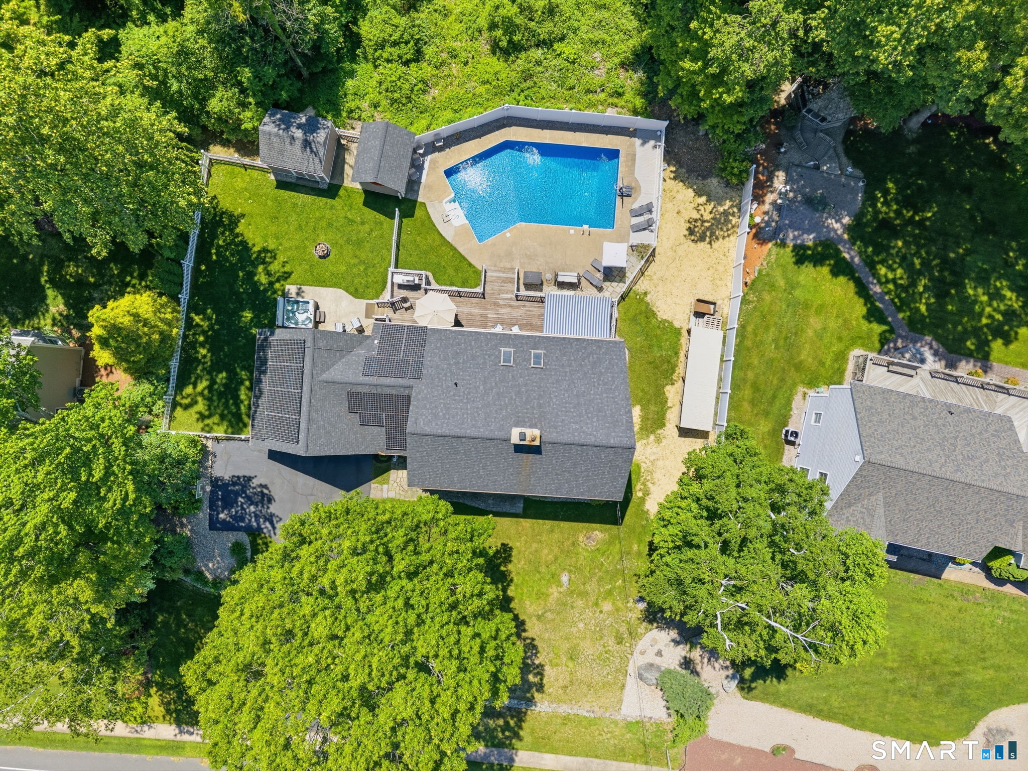 447 Hart Street