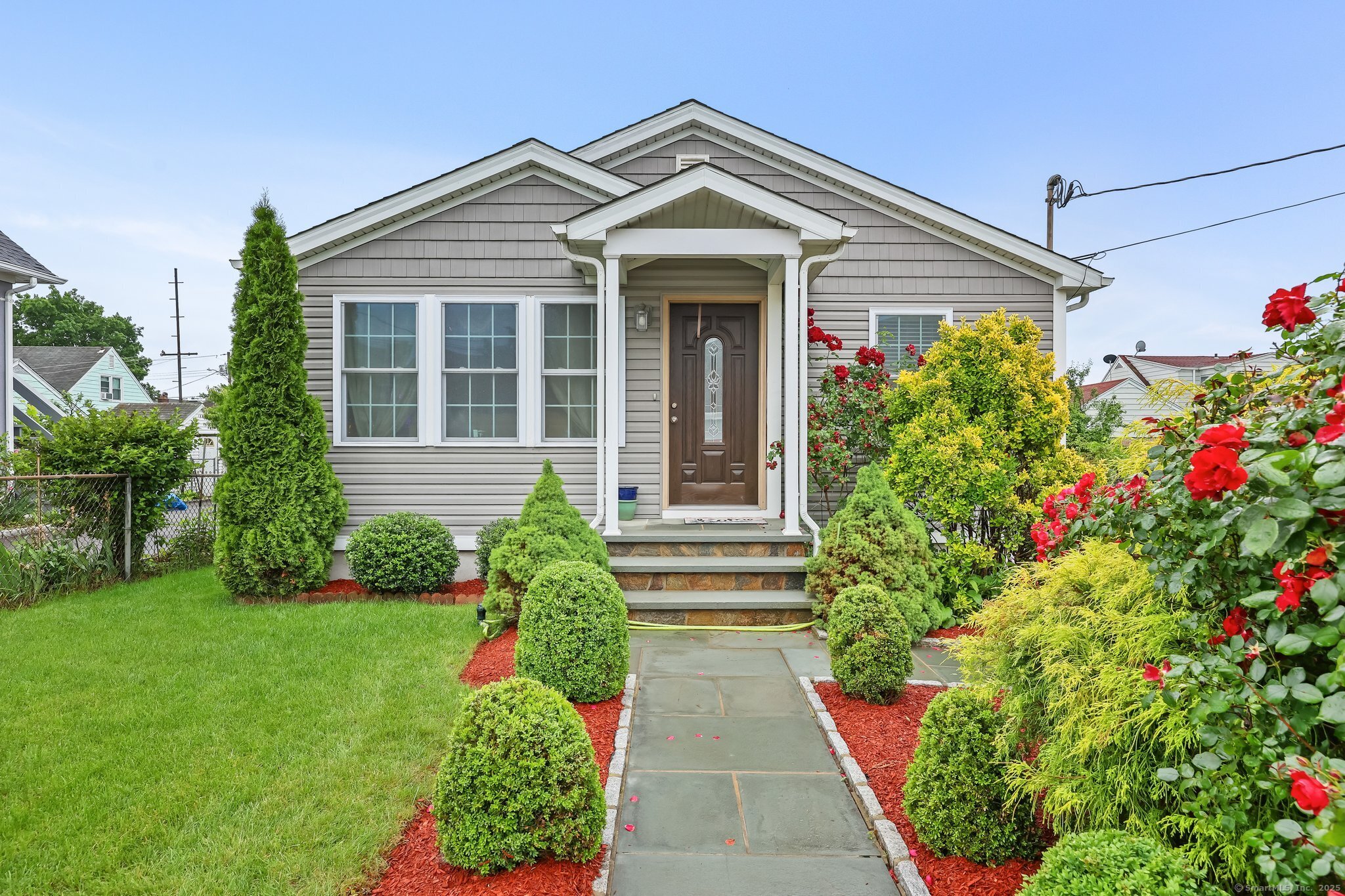 Property for Sale at Arlington Street, Bridgeport, Connecticut - Bedrooms: 3 
Bathrooms: 2 
Rooms: 5  - $460,000