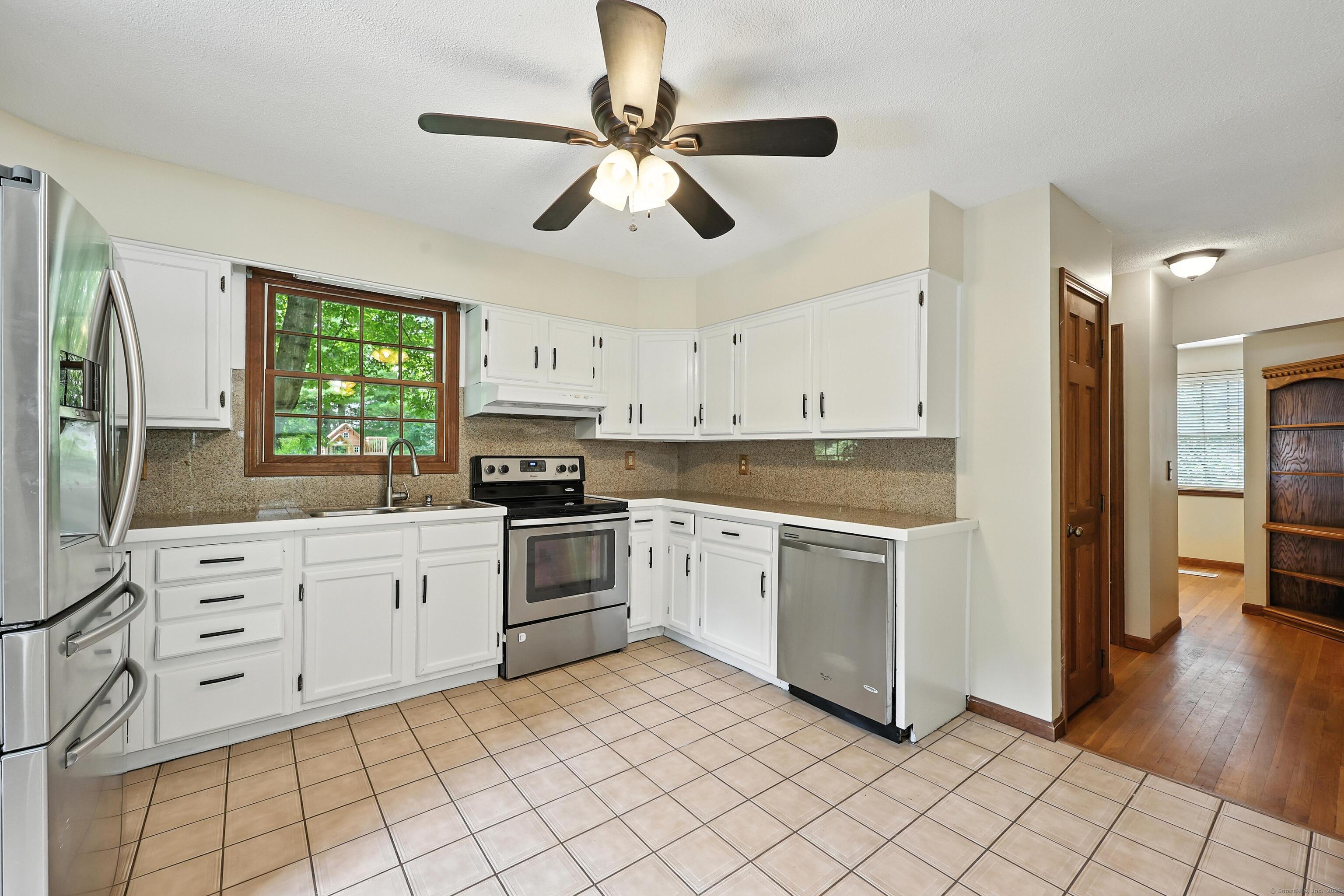 17 Hemlock Drive