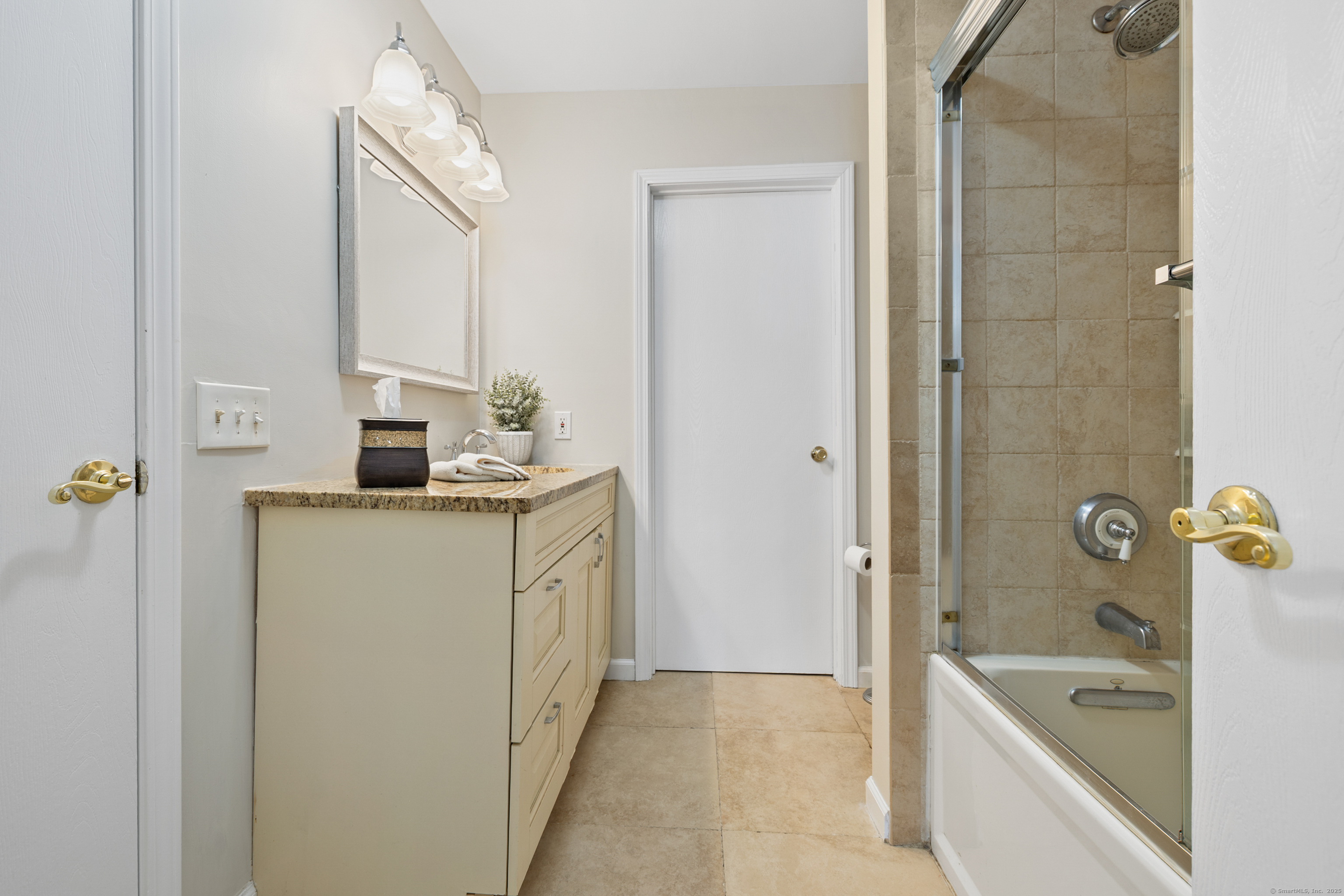 150 Hope Street #APT 16, Stamford, Connecticut image 17