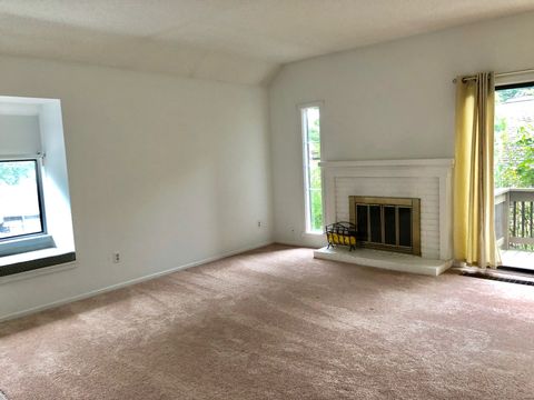 Tiny photo for 61 Heritage Village #B, Southbury, CT 06488 (MLS # 24142592)