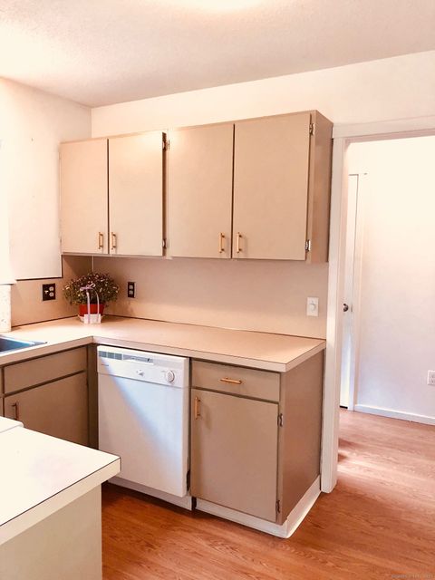 Tiny photo for 61 Heritage Village #B, Southbury, CT 06488 (MLS # 24142592)