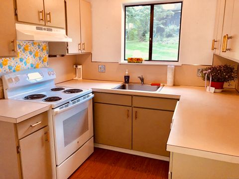 Tiny photo for 61 Heritage Village #B, Southbury, CT 06488 (MLS # 24142592)