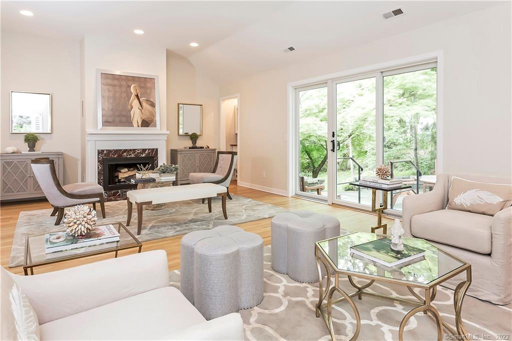 Photo 1 of 179 Heritage Hill Road 179, New Canaan, Connecticut, $850,500, Web #: 170403524