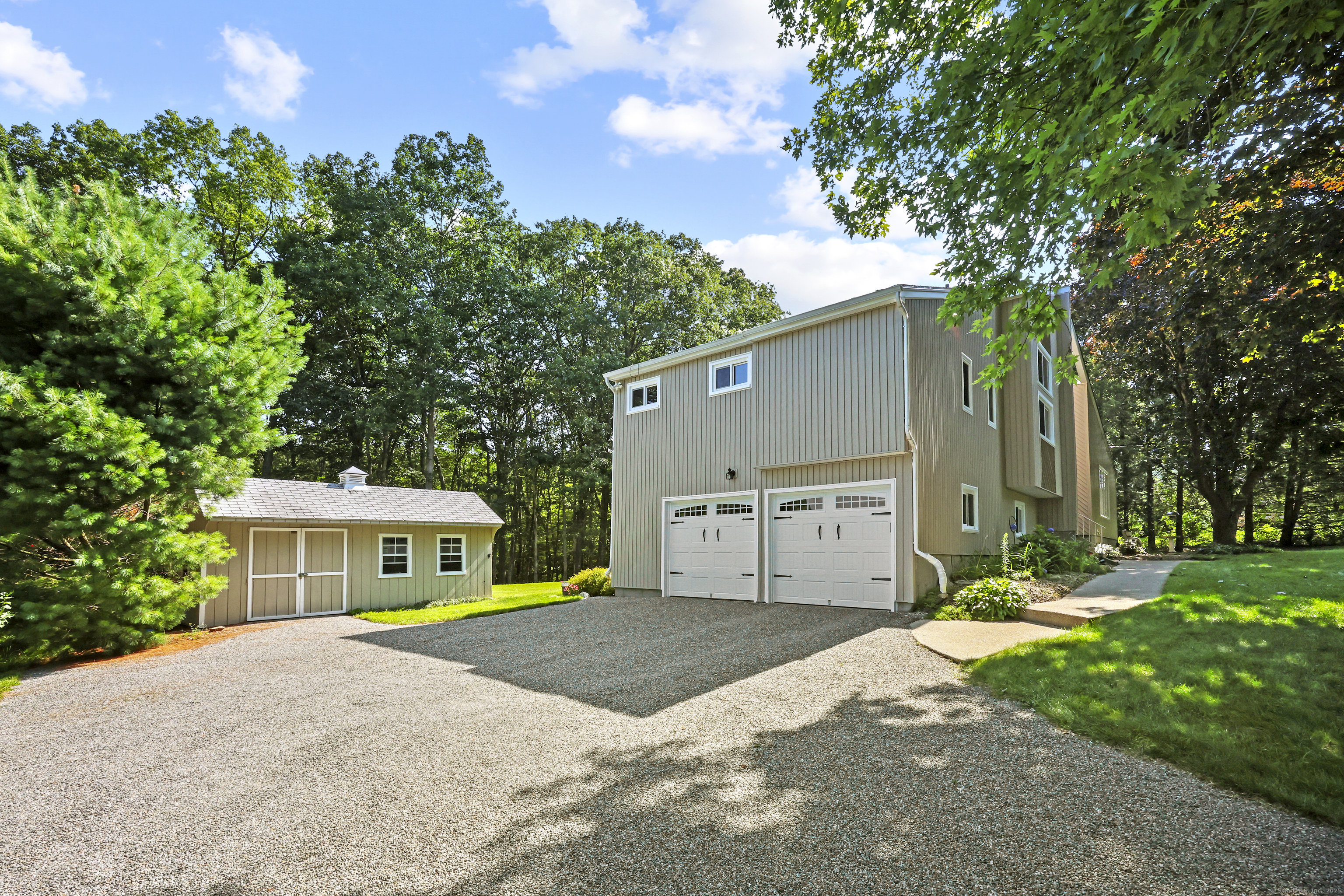 40 Cannon Drive
