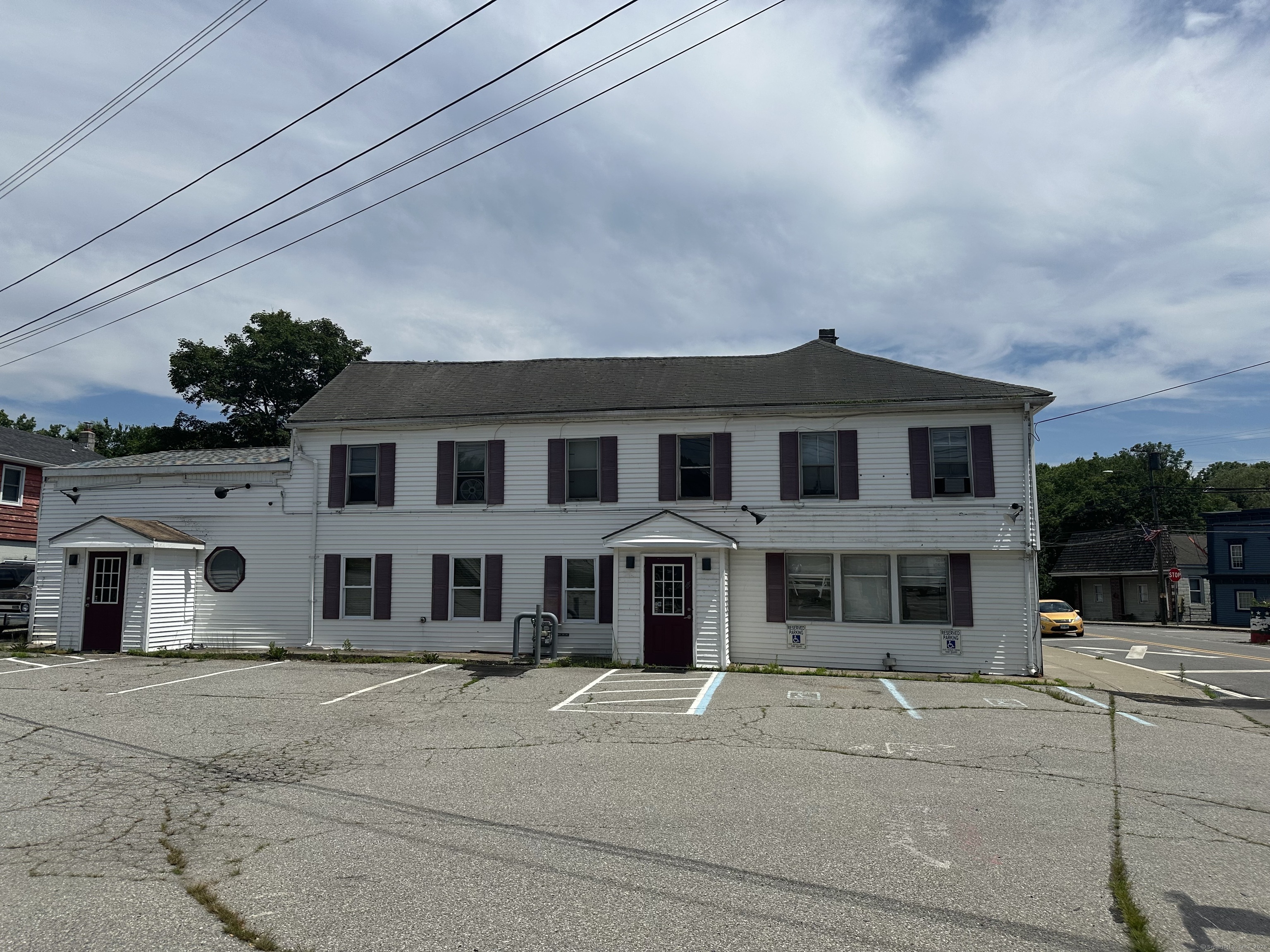 4 Putnam Road