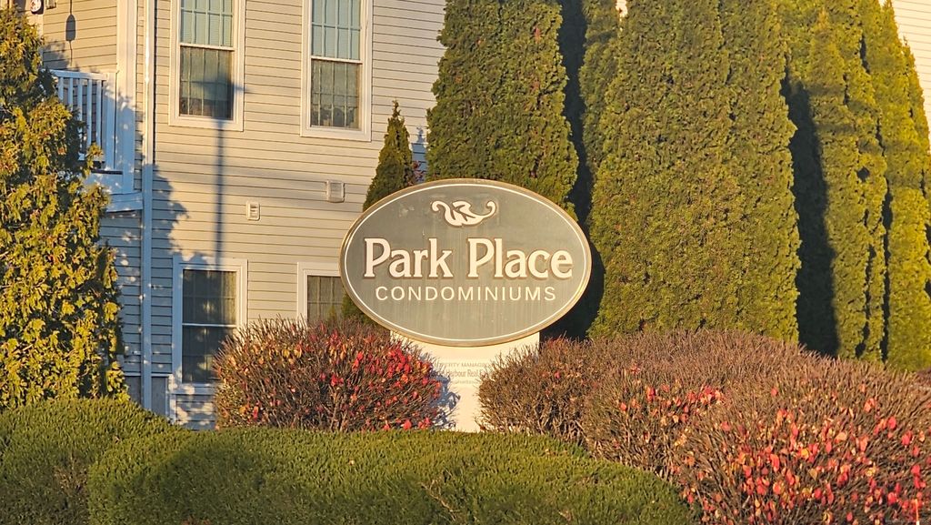 Photo of 136 Meridian Street #110, Groton, CT 06340 (MLS # 24141784)