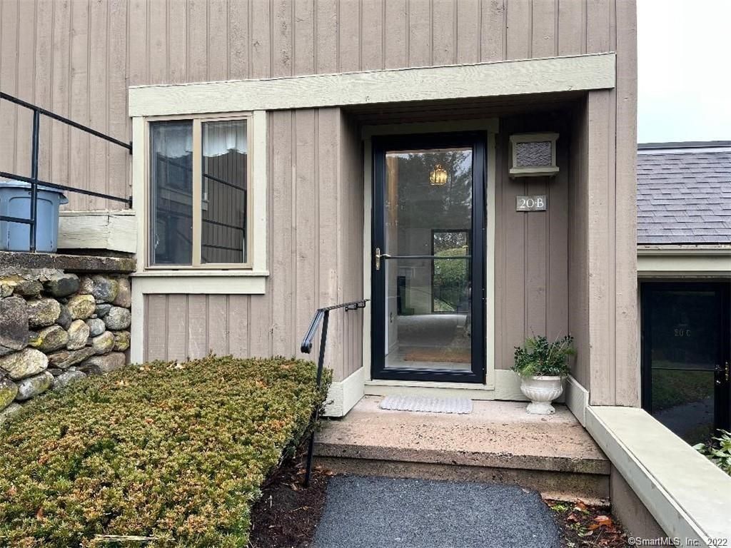 Photo of 20 Heritage Circle #B, Southbury, CT 06488 (MLS # 24144129)