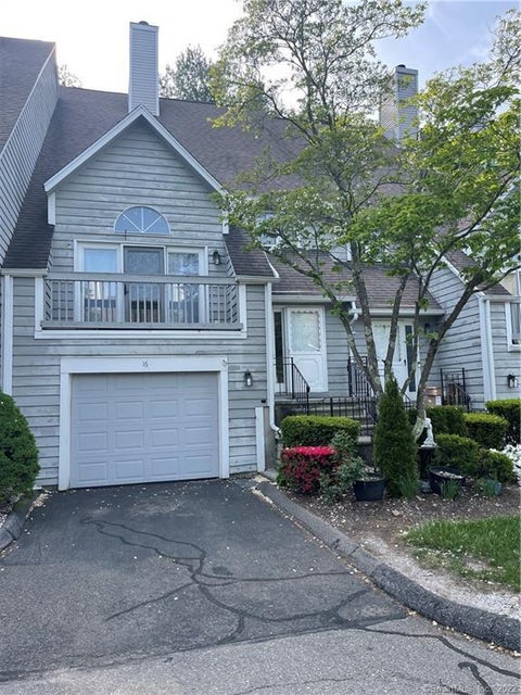 Condo For Rent - 16 Hawley Glen #16<br/> Stratford, CT 06614
