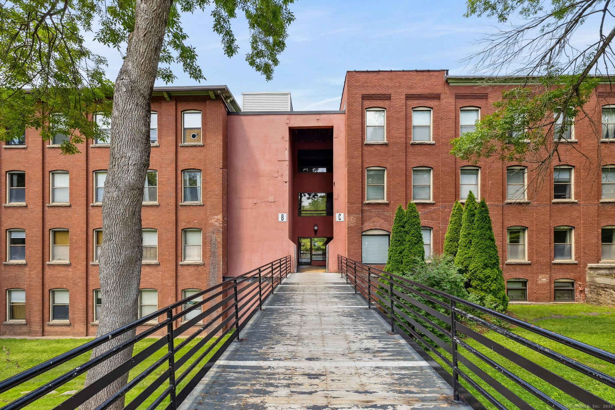 222 Williams Street East APT 229