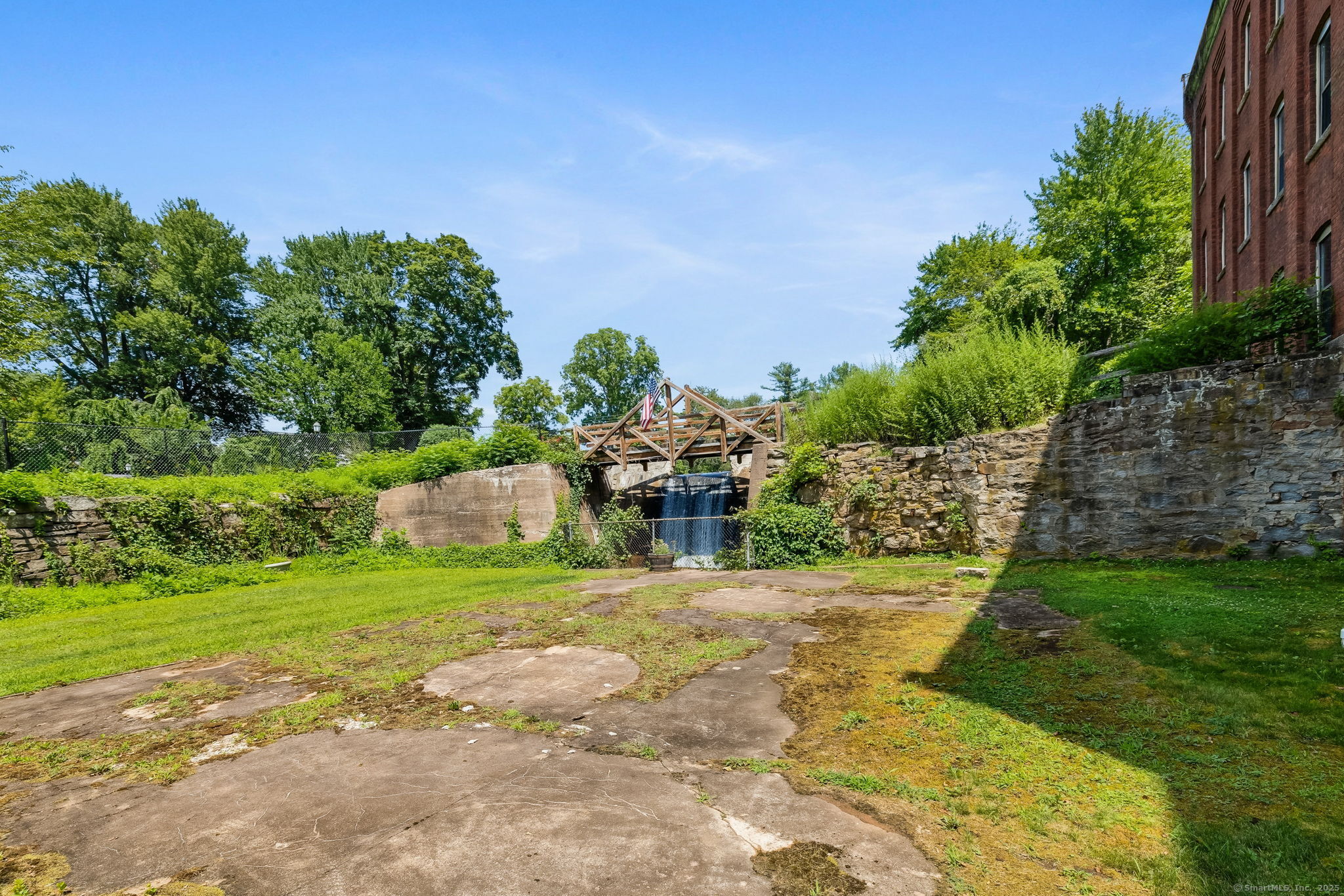 222 Williams Street East APT 229