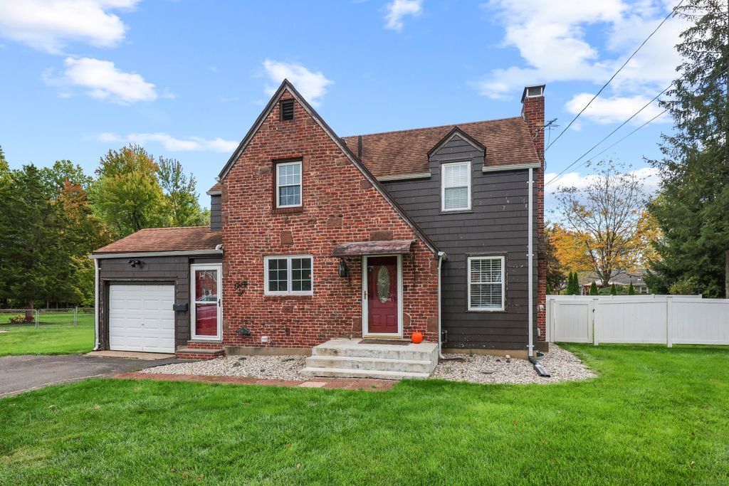 Photo of 36 Hartt Lane, Newington, CT 06111 (MLS # 24133112)