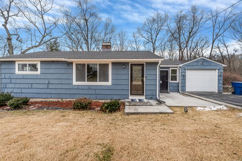 Photo of 149 Lakeside Boulevard E, Waterbury, CT 06708 (MLS # 24143595)