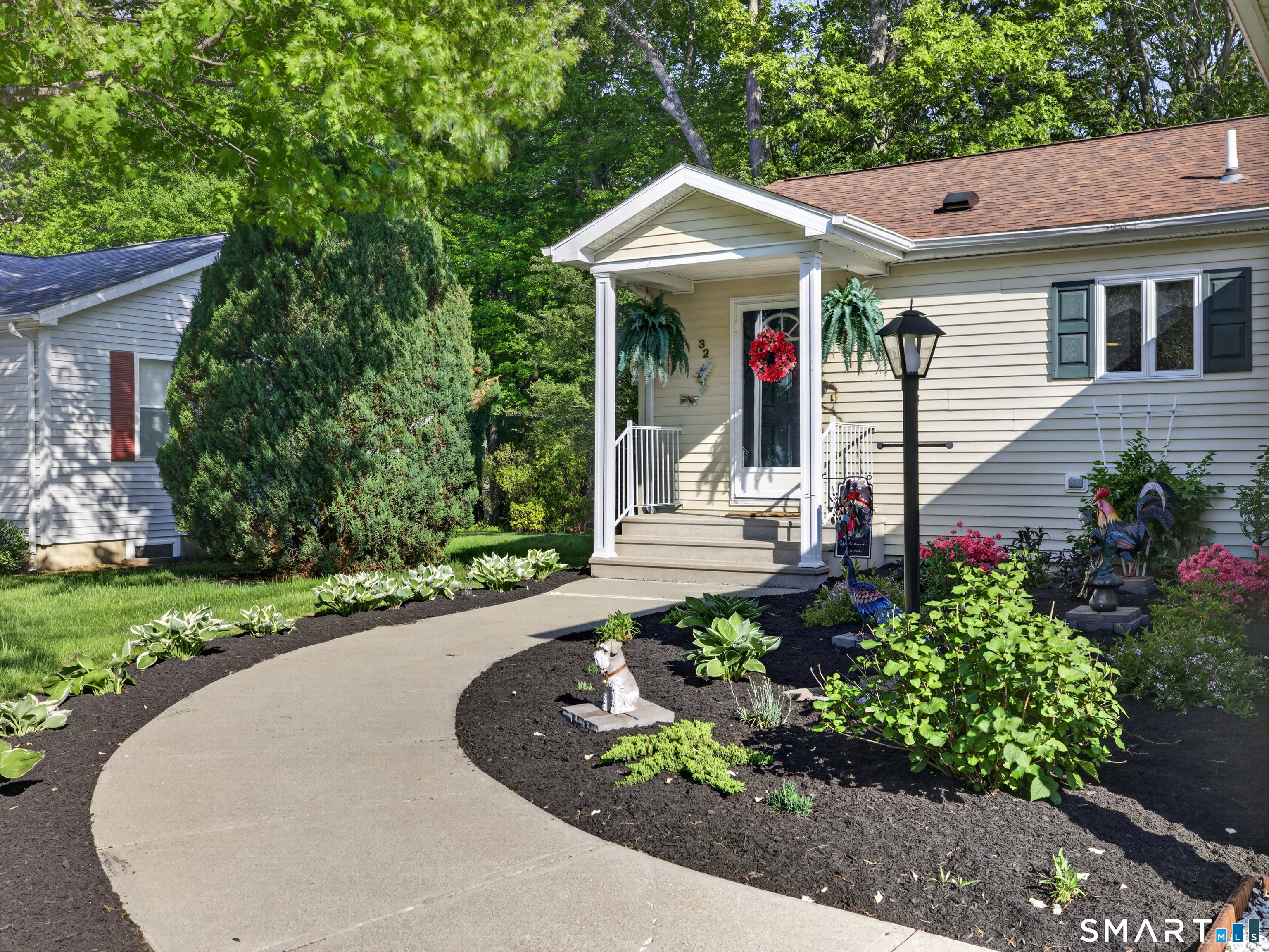 32 Indian Hill Road