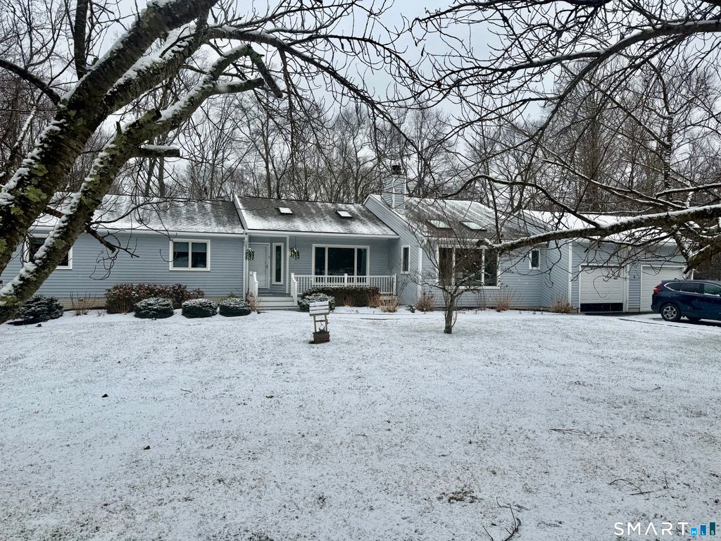 Photo of 6 Katrina Circle, Bethel, CT 06801 (MLS # 24144643)