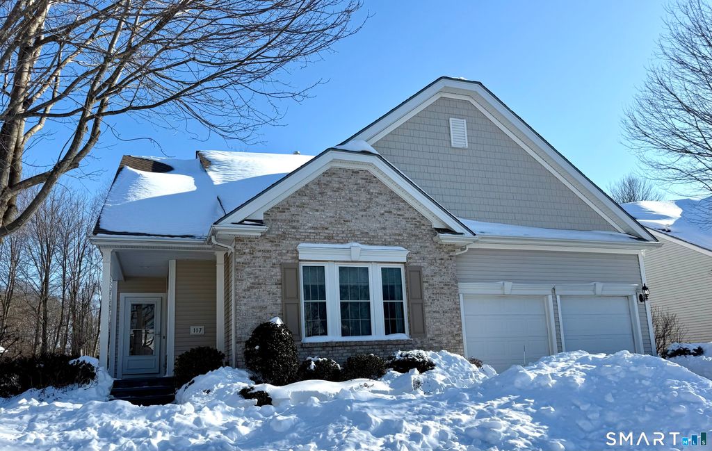 Photo of 117 Country Club Drive #117, Oxford, CT 06478 (MLS # 24151623)