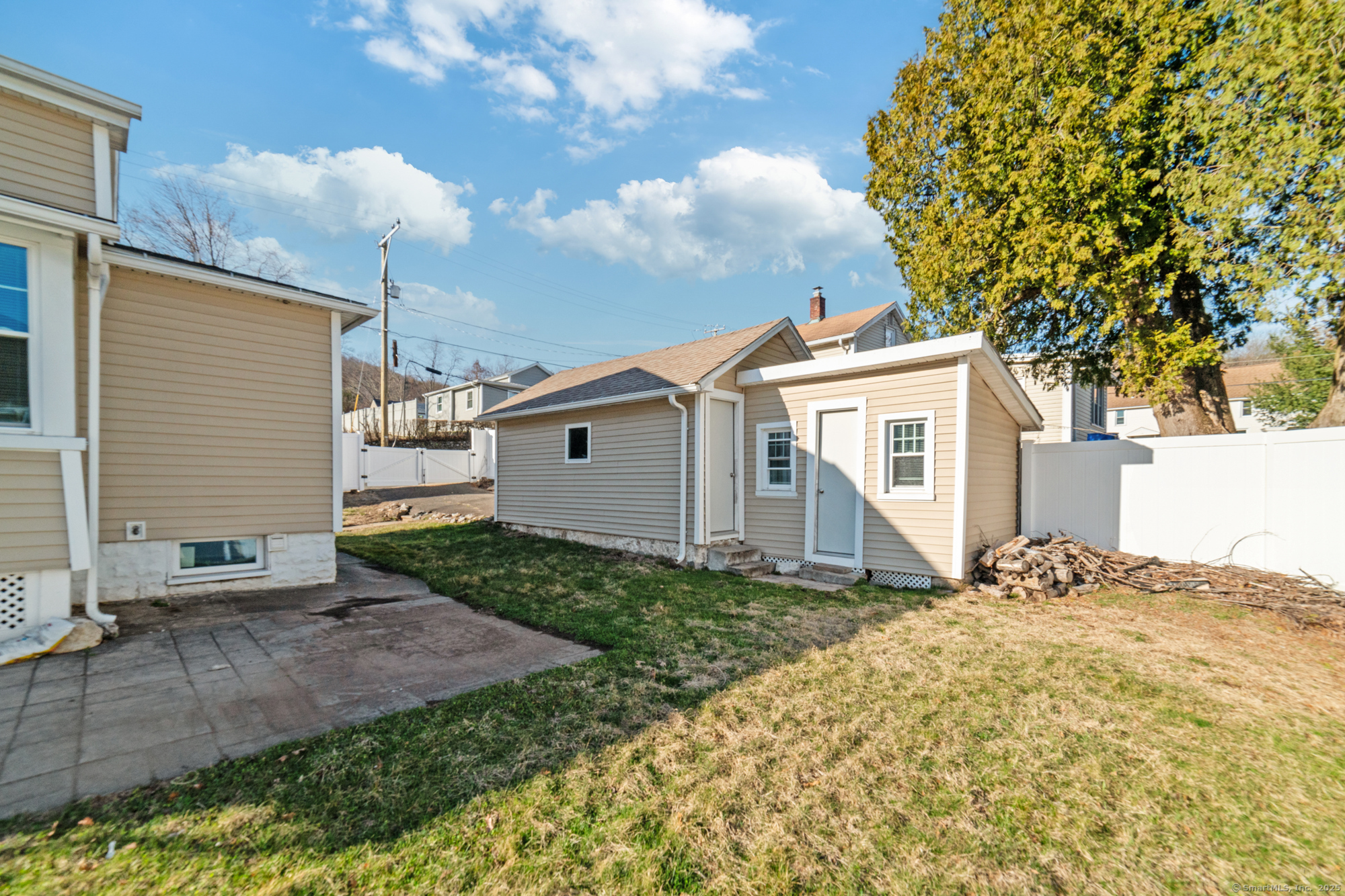 136 N Main Street, Beacon Falls, Connecticut image 30