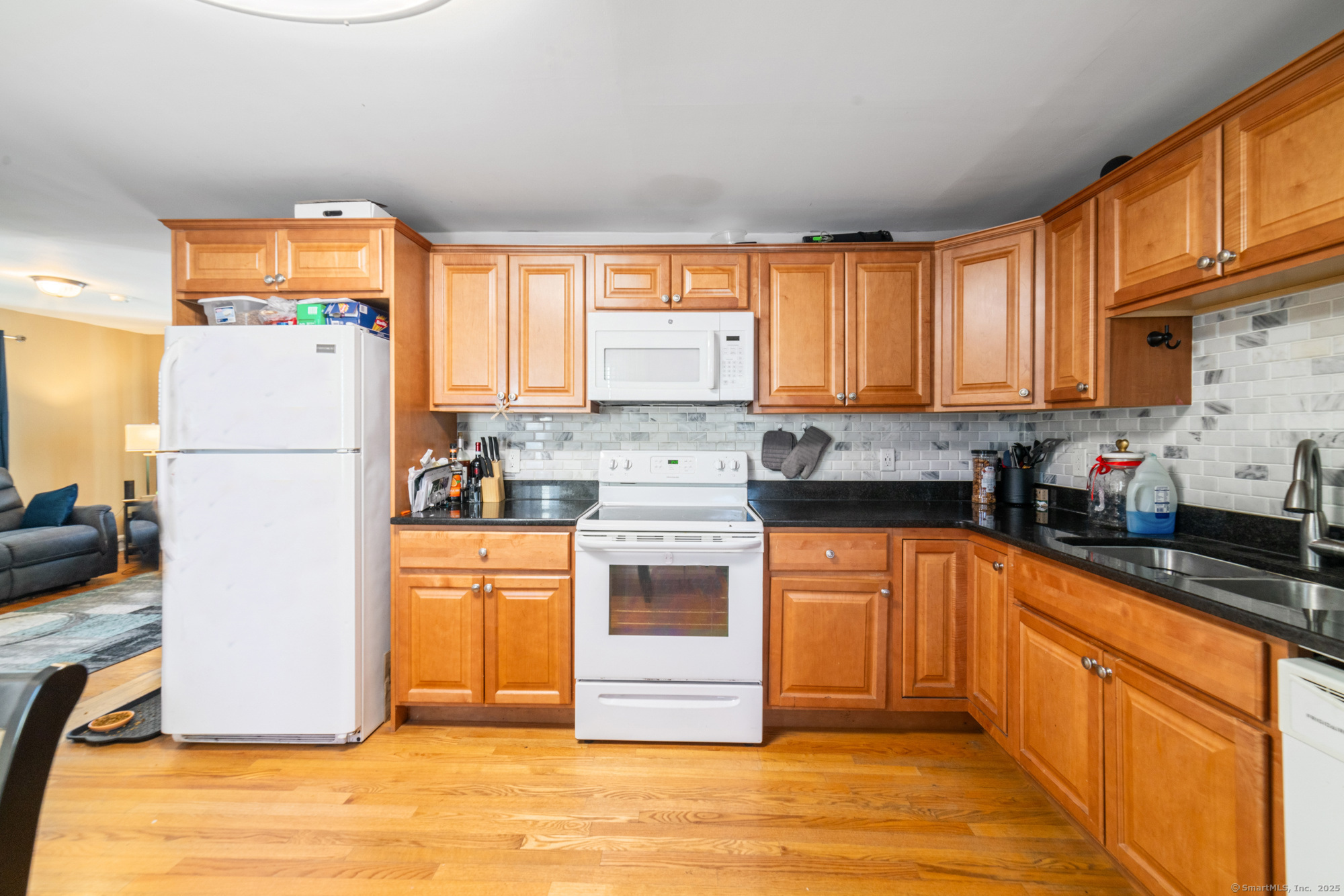 136 N Main Street, Beacon Falls, Connecticut image 18