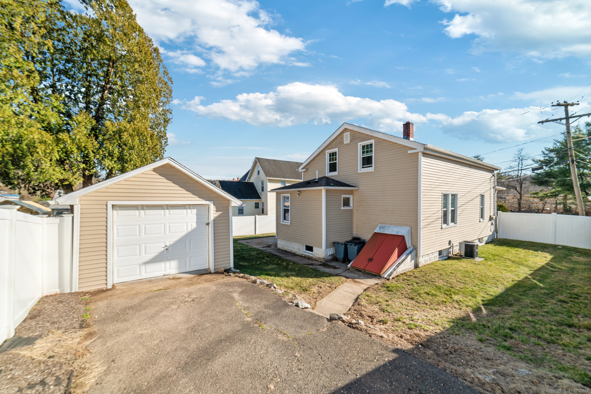 136 N Main Street, Beacon Falls, Connecticut image 31
