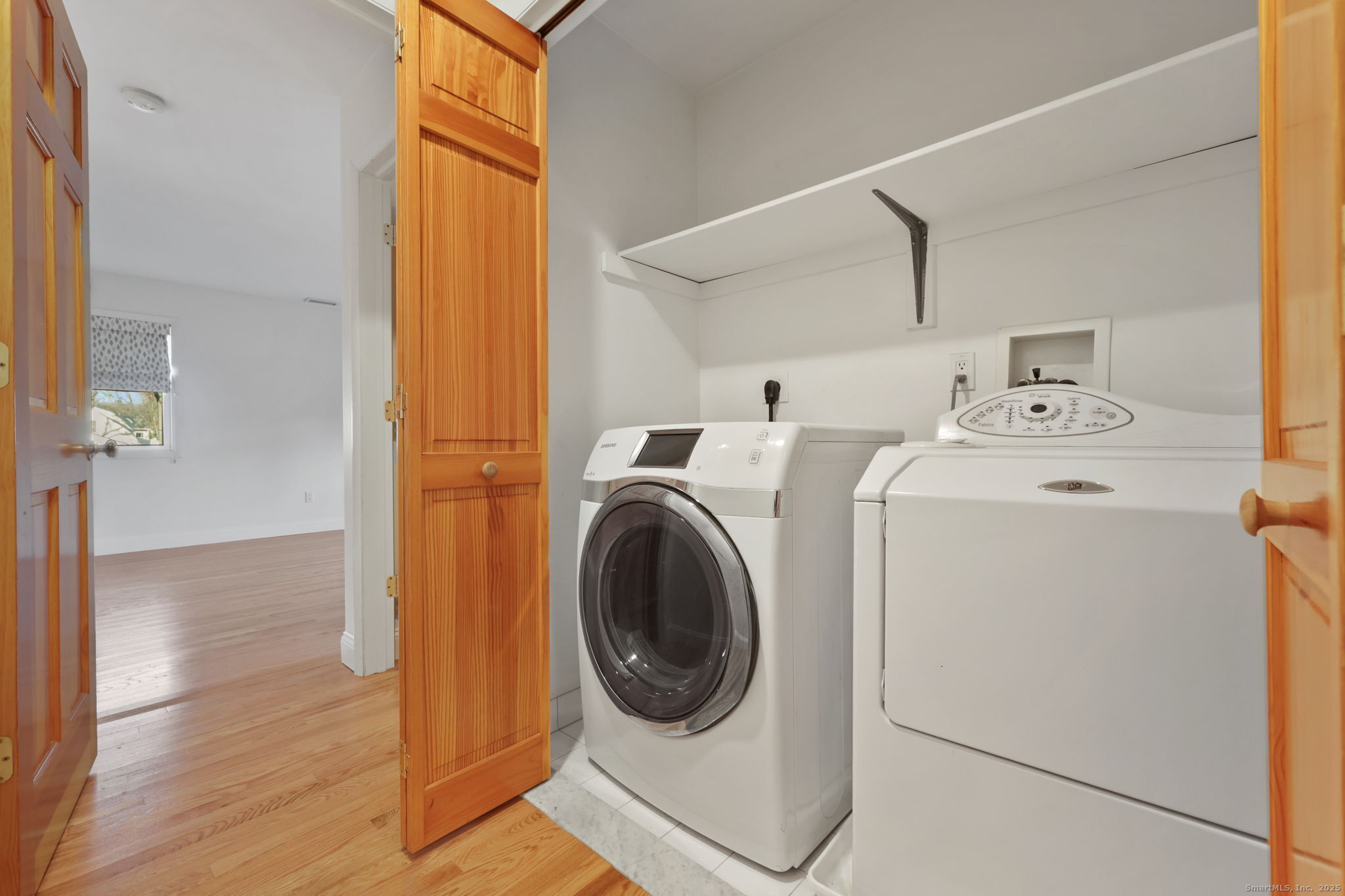 Greenwich, Connecticut 06870, United States, 4 Bedrooms Bedrooms, ,4 BathroomsBathrooms,Residential,Active,252709