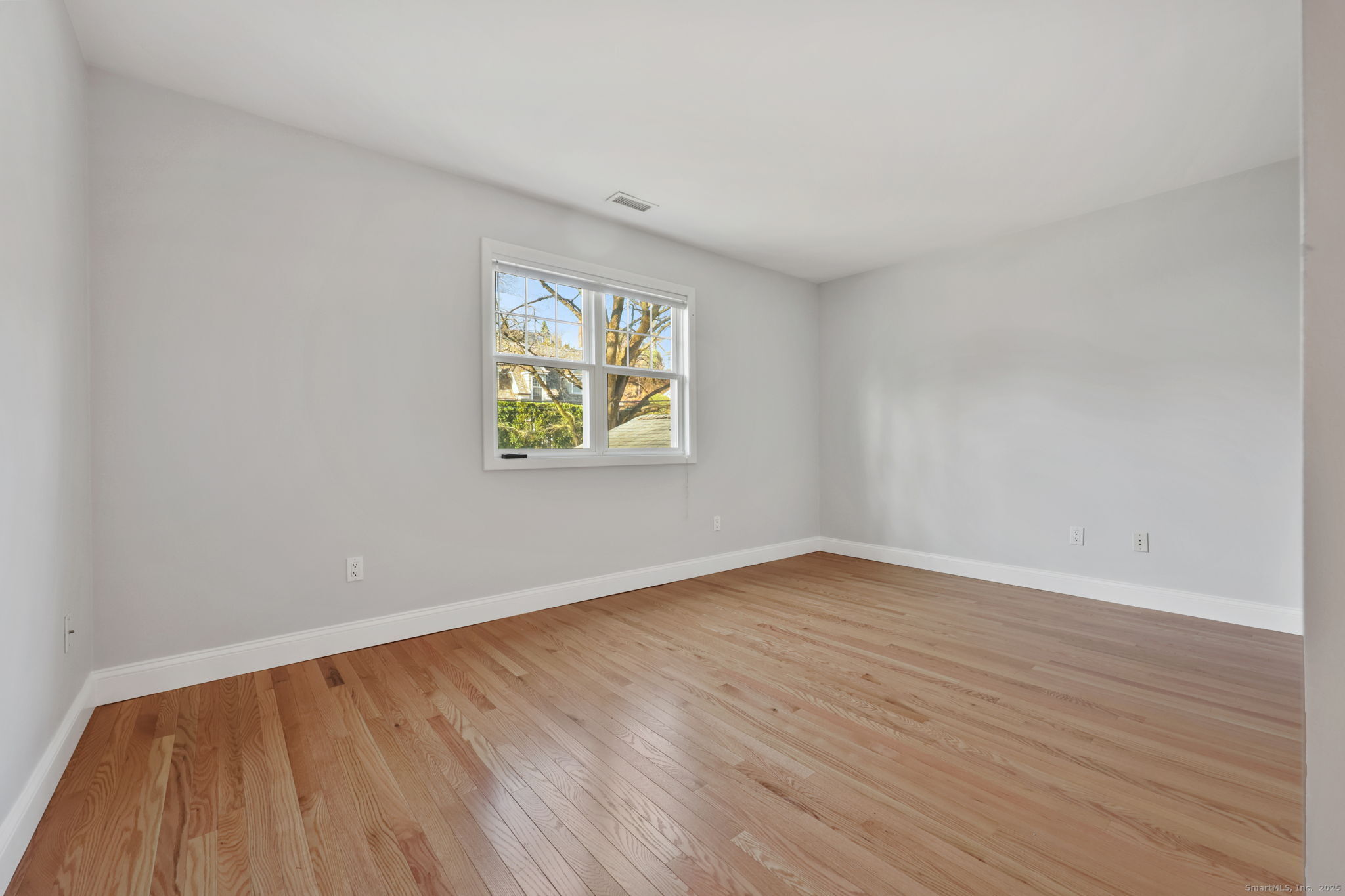 Greenwich, Connecticut 06870, United States, 4 Bedrooms Bedrooms, ,4 BathroomsBathrooms,Residential,Active,252709