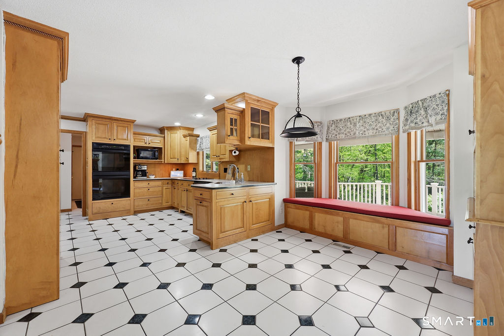 12 Forest Ridge Road