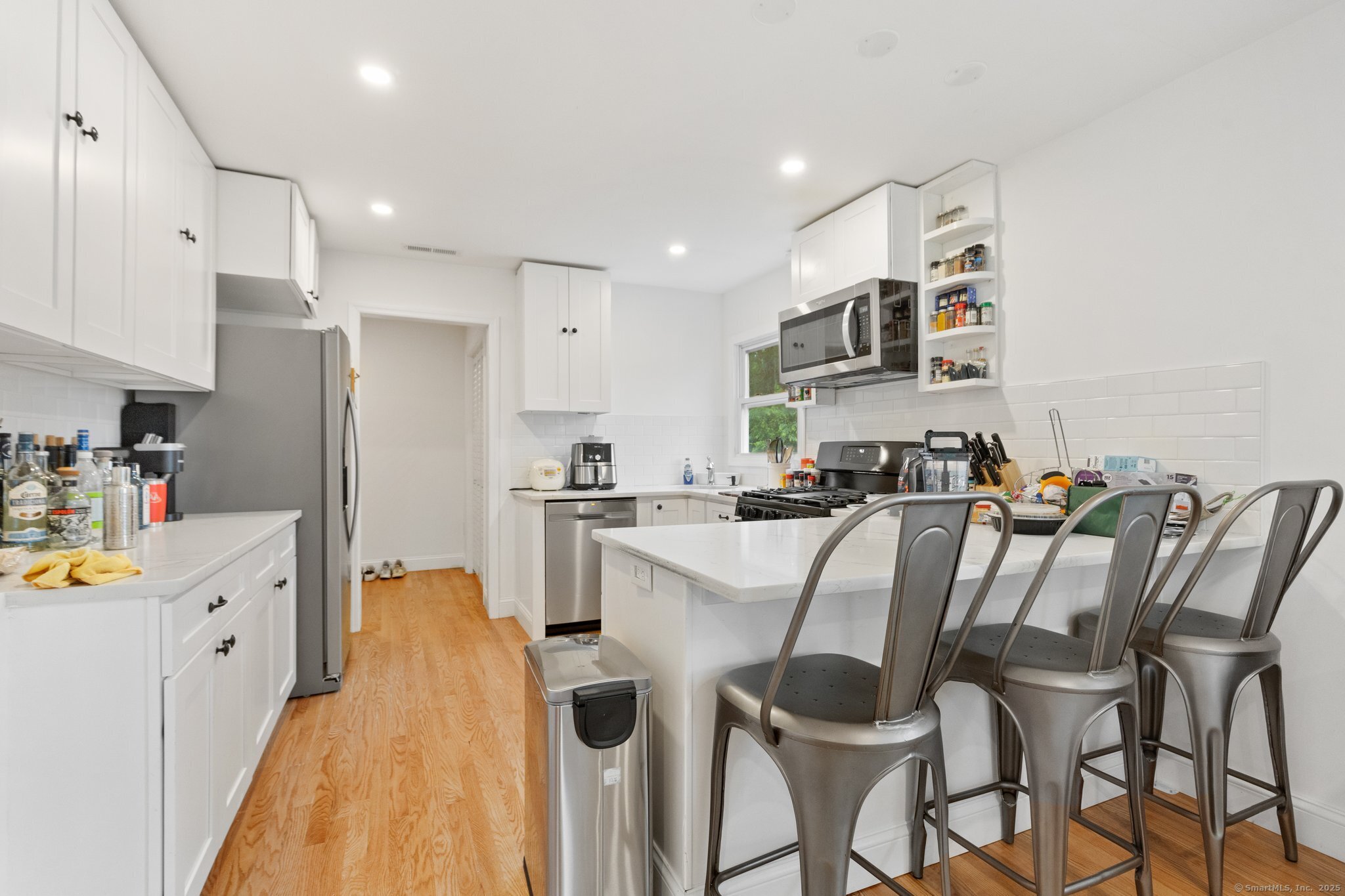 Stamford, Connecticut 06906, United States, 8 Bedrooms Bedrooms, ,9 BathroomsBathrooms,Residential,Active,226695