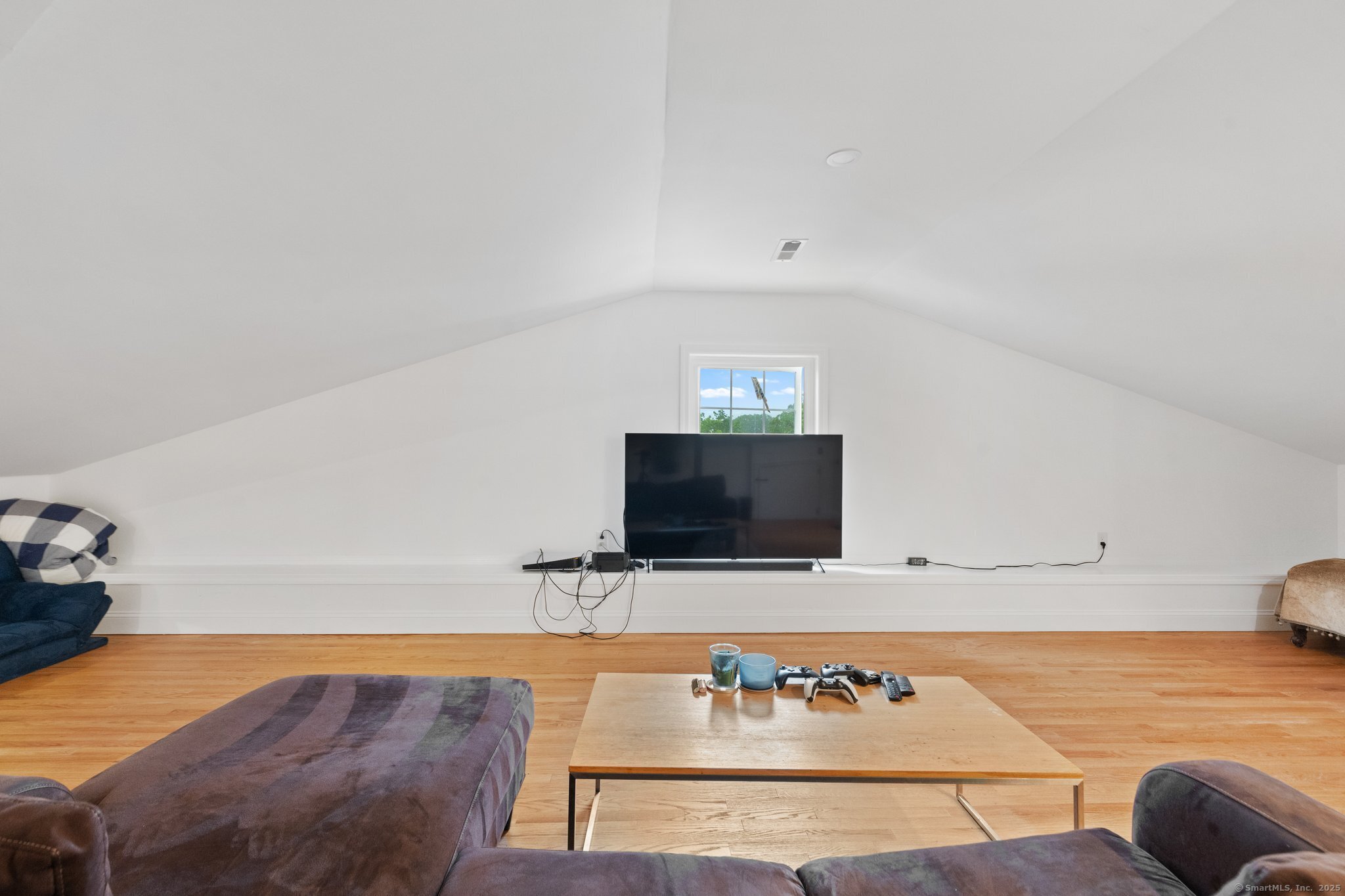 Stamford, Connecticut 06906, United States, 8 Bedrooms Bedrooms, ,9 BathroomsBathrooms,Residential,Active,226695