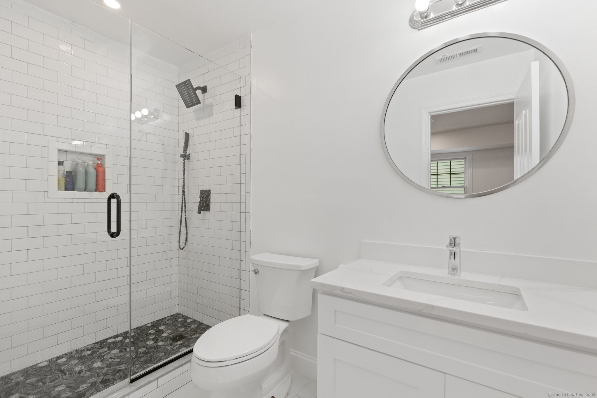 Stamford, Connecticut 06906, United States, 8 Bedrooms Bedrooms, ,9 BathroomsBathrooms,Residential,Active,226695