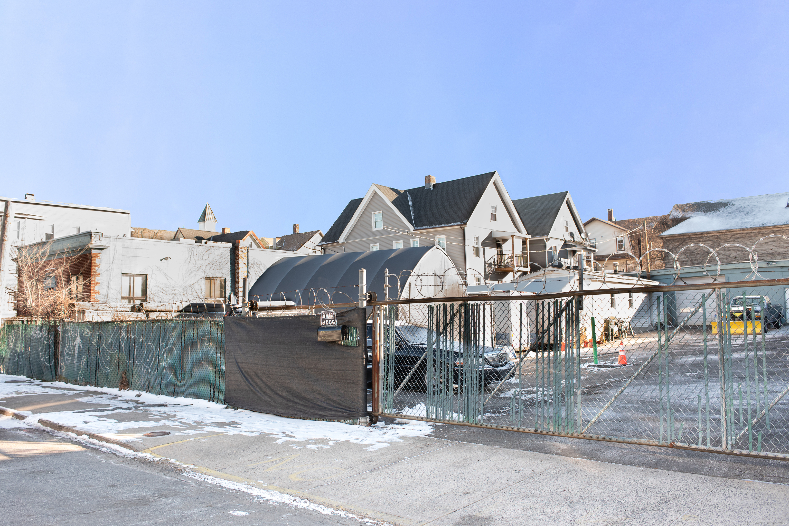 1346 & 1326 Kossuth Street