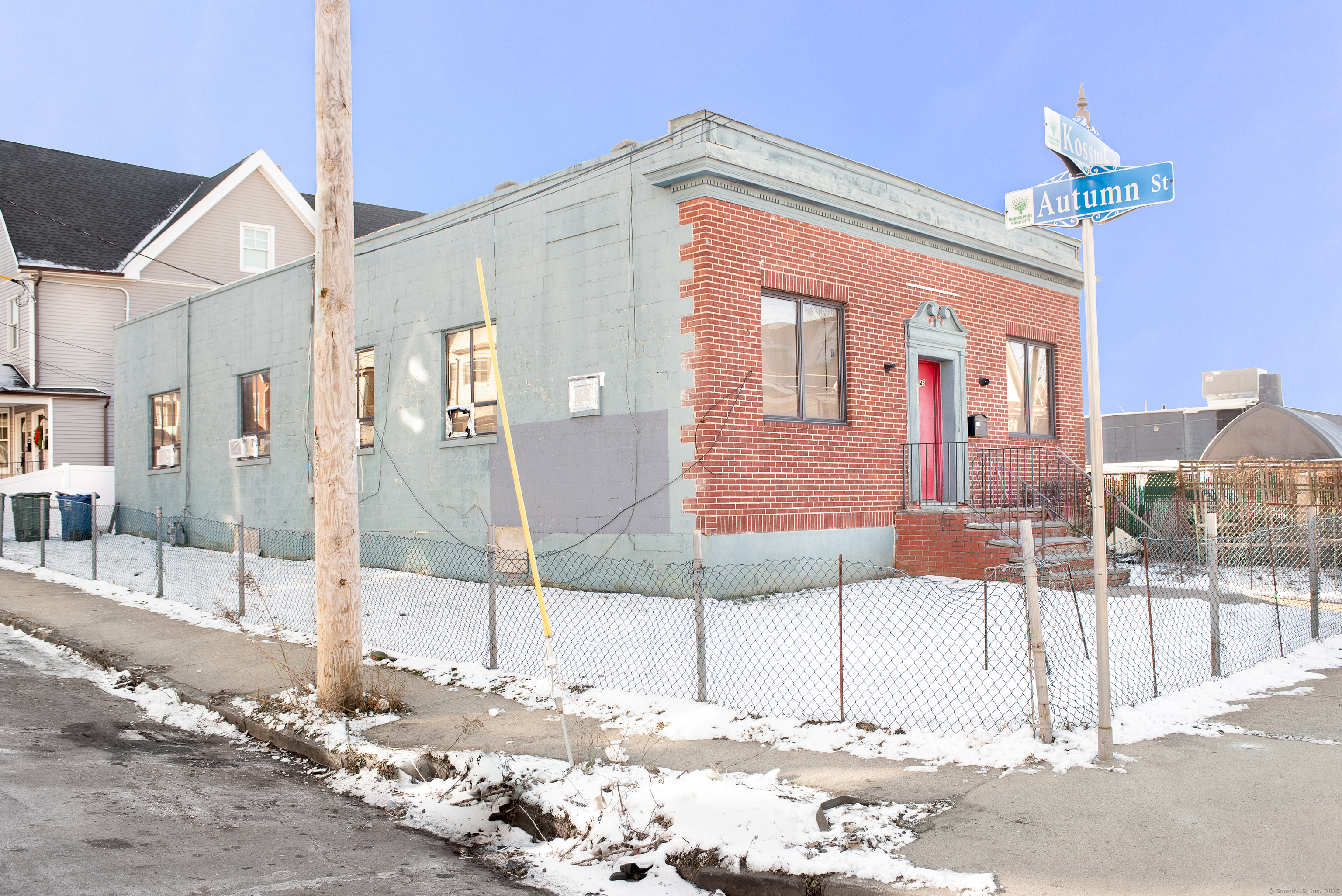 1346 & 1326 Kossuth Street