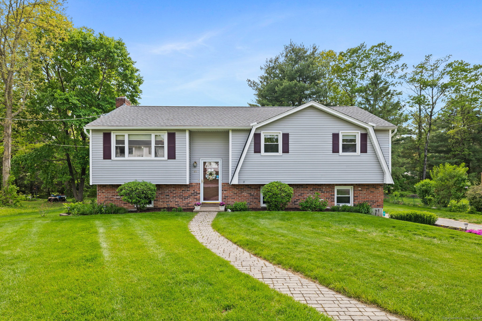 48 Flom Drive, Colchester, Connecticut image 1