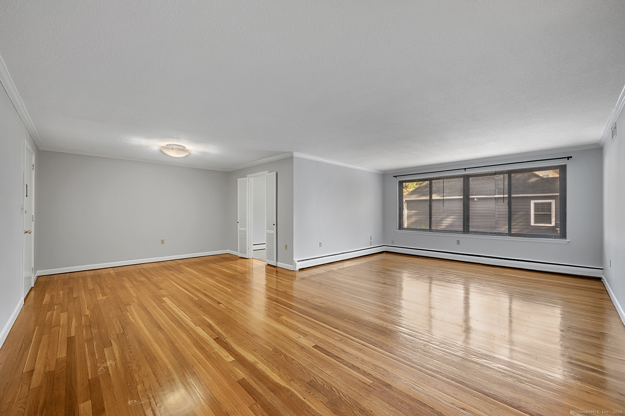 West Hartford, Connecticut 06119, United States, 2 Bedrooms Bedrooms, ,2 BathroomsBathrooms,Residential,Active,239137