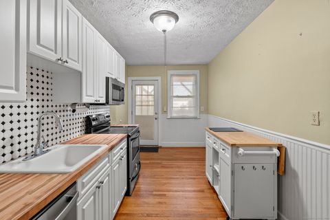 Tiny photo for 26 Robin Road #APT 3, West Hartford, CT 06119 (MLS # 24132651)