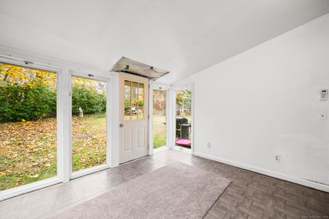 Tiny photo for 9 Tunxis Place, Simsbury, CT 06081 (MLS # 24136976)