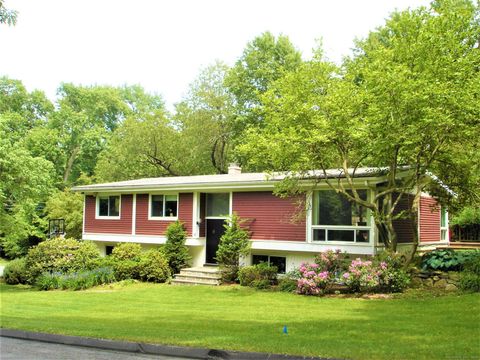Tiny photo for 4 Split Timber Place, Greenwich, CT 06878 (MLS # 24142220)
