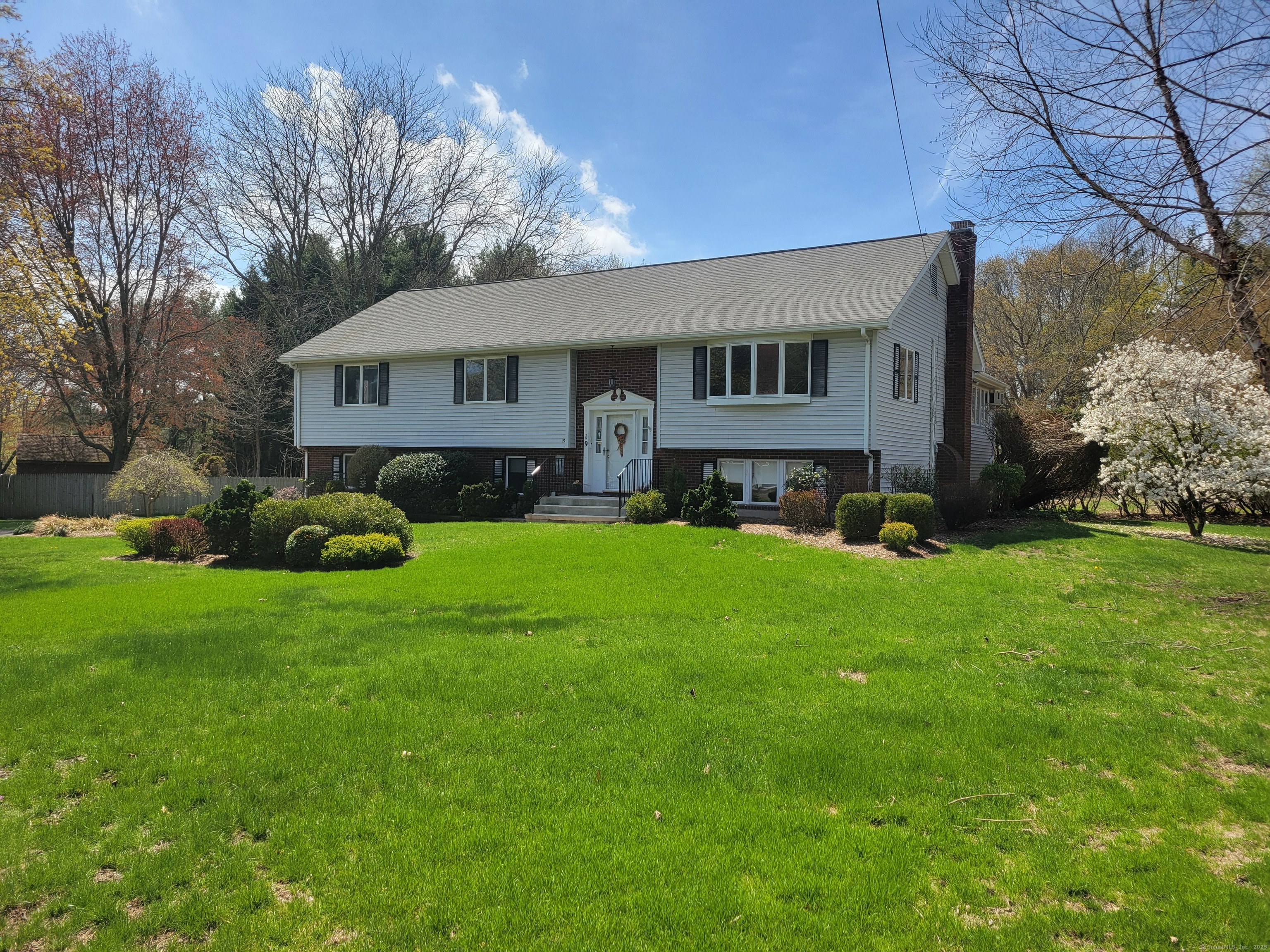 19 Pioneer Drive, Windsor, Connecticut image 1